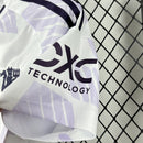 Camisa Manchester United II 25/26 Branco Roxo